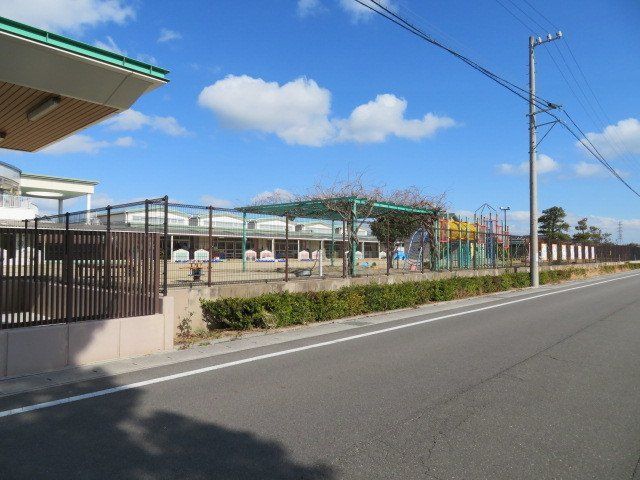 4LDK Detached House in Kuwana City, Mie Prefecture - Thumbnail 2