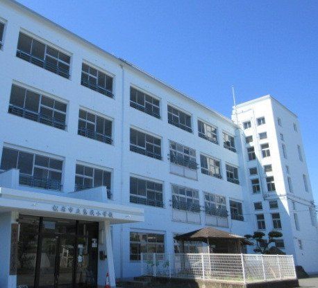 5DK Wooden House for Sale in Ogawa, Matsubara City, Osaka - Thumbnail 4