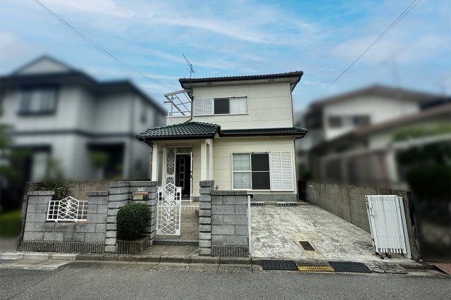 3LDK Detached House for Sale in Nishidai, Wakayama City - Thumbnail 2