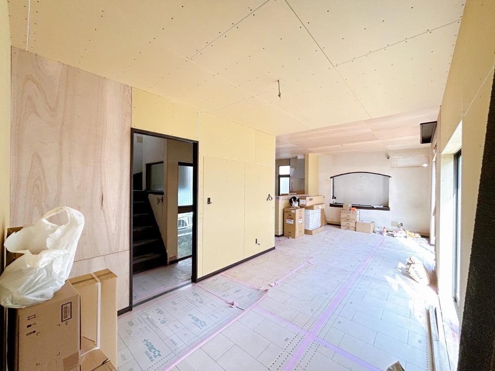 Renovated 3LDK House in Himeji with 2-Year Warranty - Thumbnail 4