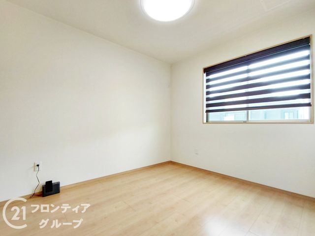 Modern 2LDK House in Mukō City, Kyoto | 2016 Build - Thumbnail 3