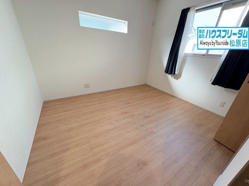 5LDK Modern House with Solar in Habikino, Osaka | 2018 Build - Thumbnail 3