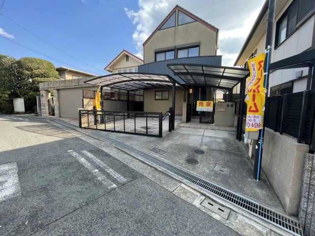 5LDK Two-Generation House for Sale near Uenoshiba Station, Sakai - Thumbnail 2