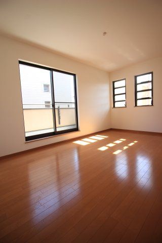 Used House for Sale in Kakogawa, Hyogo - 4LDK, 20.8M JPY - Thumbnail 3