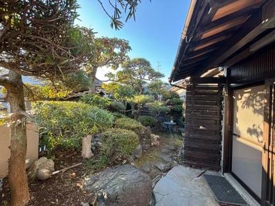 5LDK Used House for Sale in Katano City with Large Land — Exterior, Katano, Osaka