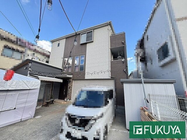 Spacious 4SLDK House in Kobe Higashinada with Solar Power & Parking - Image 1