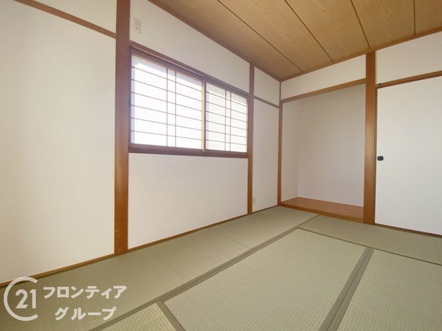 3LDK House with 3 Parking Spaces in Kobe Nishi Ward - Thumbnail 4