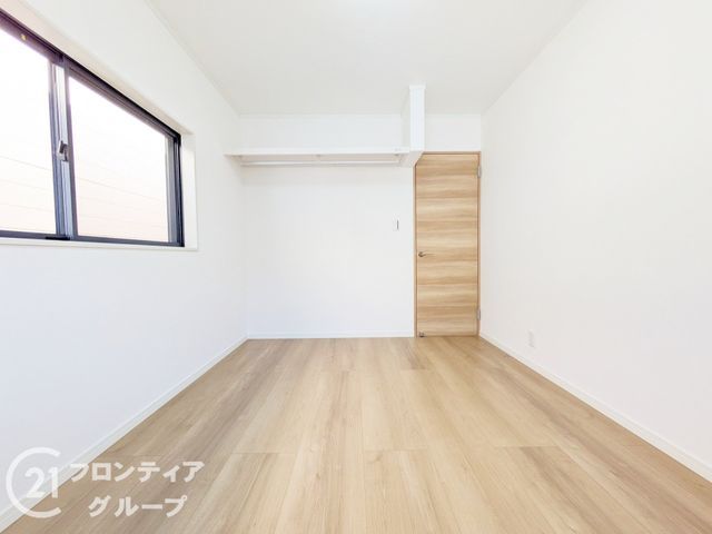 Modern 4LDK House in Kobe Suma Ward with Recent Renovations - Thumbnail 4
