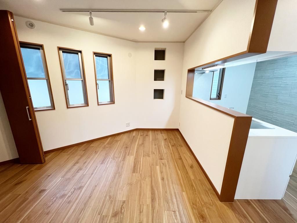 Refurbished 4LDK House in Katano, Osaka with Underfloor Heating - Thumbnail 4