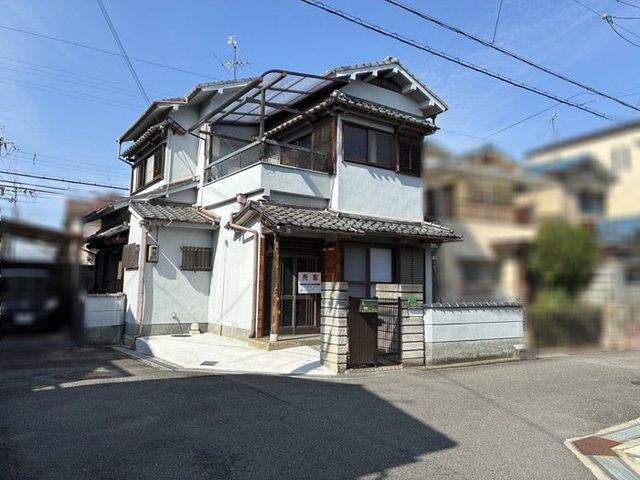 Renovated 5DK House for Sale in Habikino, Osaka - Thumbnail 2