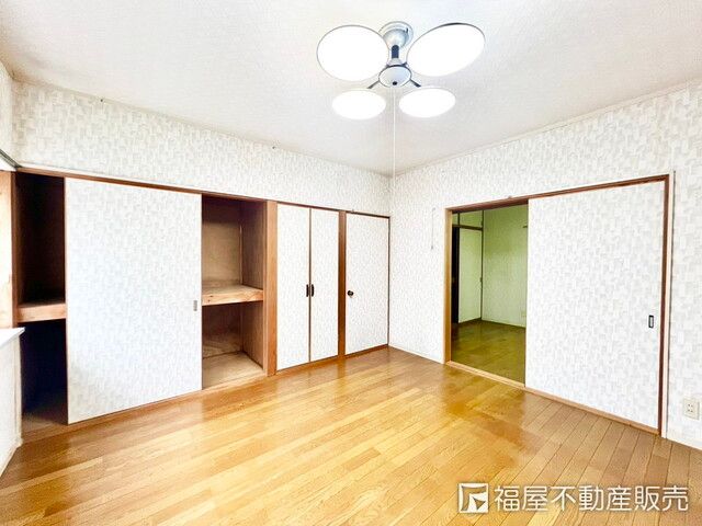 5DK Detached House for Sale in Nagaokakyo, Kyoto - Thumbnail 2