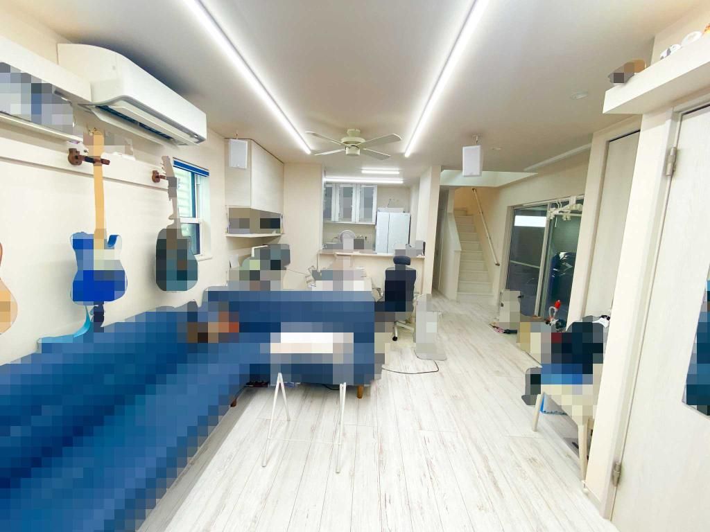 Modern 2LDK House for Sale in Yamashina, Kyoto City - Thumbnail 2