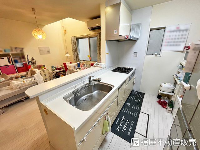 Modern 3LDK Detached House for Sale in Neyagawa, Osaka - Thumbnail 4