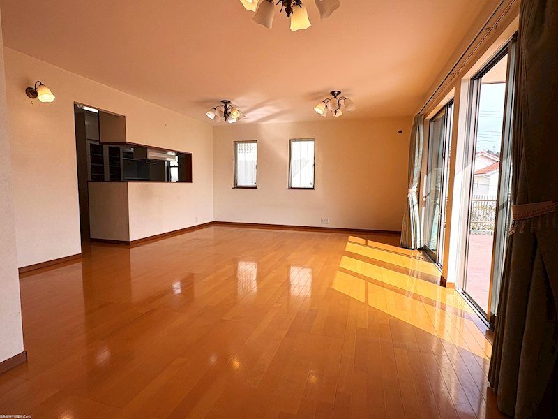 4LDK Detached House for Sale in Higashinada-ku, Kobe - Thumbnail 3