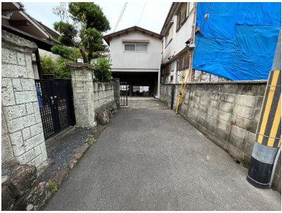 7DK Detached House for Sale in Shijonawate, Osaka - 269.7sqm Land - Thumbnail 3