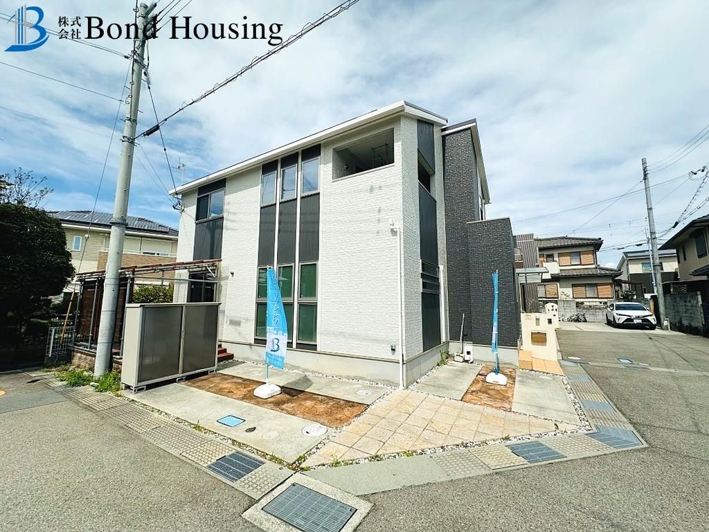 4LDK Detached House for Sale in Akashi City, Hyogo Prefecture - Thumbnail 3