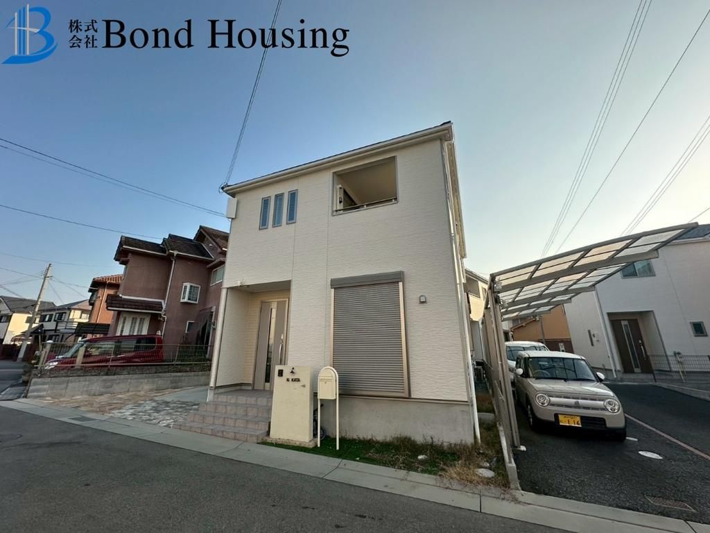 Modern 4LDK House in Kobe with 3 Parking Spaces & Solar Power - Thumbnail 3