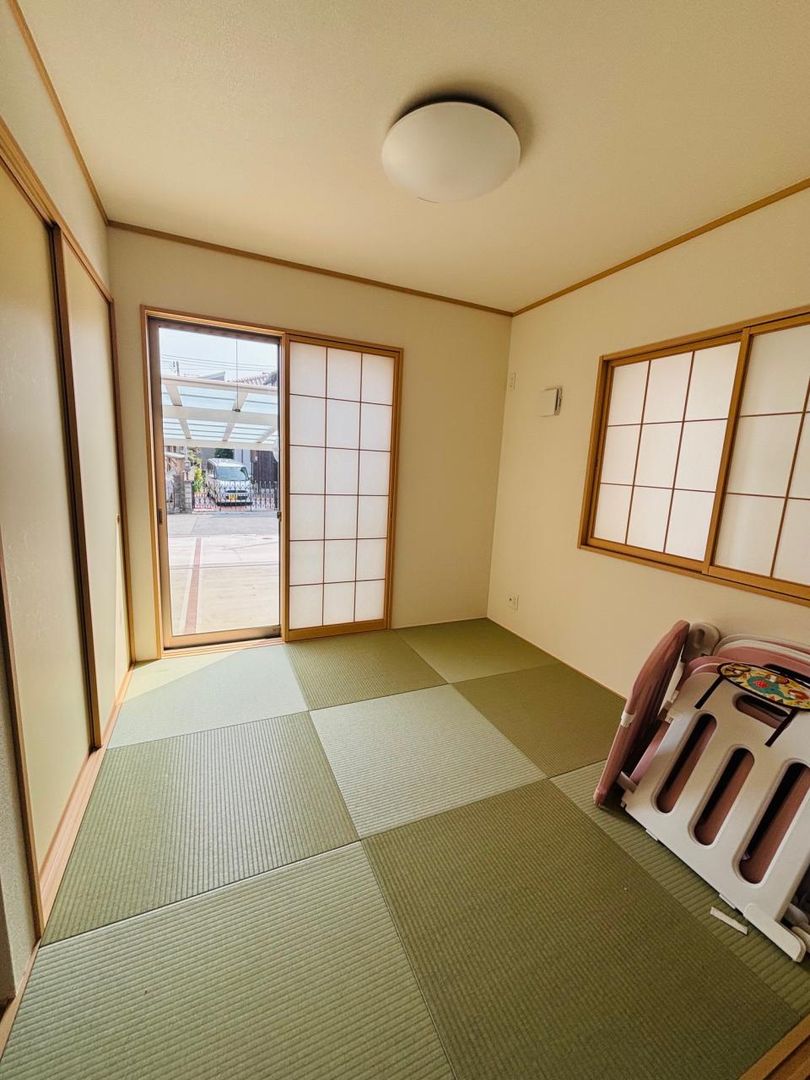 Solar-Powered 4LDK House Near Harimacho Station, Hyogo - Thumbnail 4