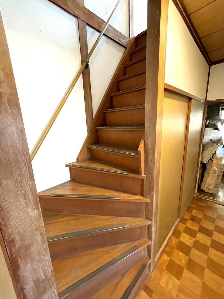 5DK Wooden House for Sale in Habikino City, Osaka - Thumbnail 3