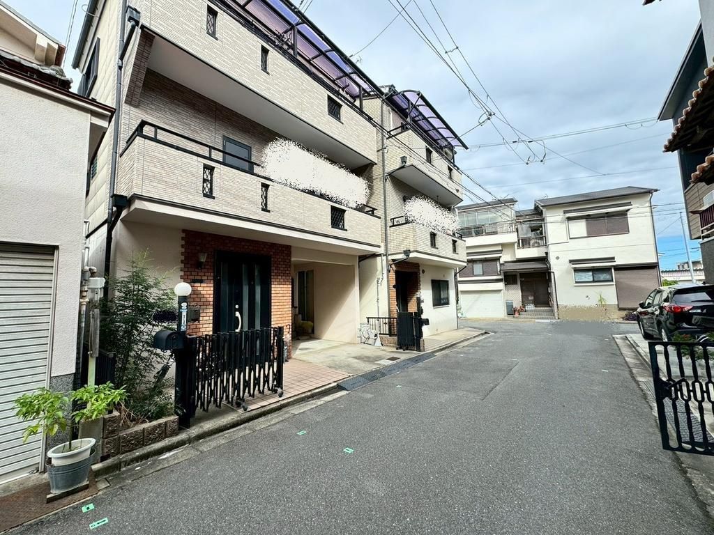 5LDK Detached House for Sale in Kadoma City, Osaka - Thumbnail 3