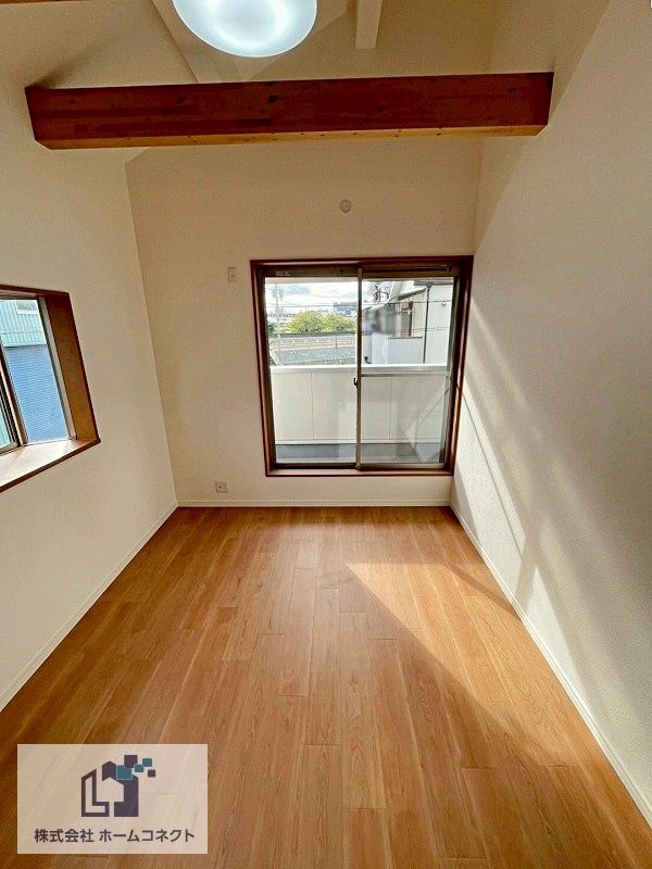 Renovated 3LDK Corner Lot House in Higashi-Osaka Near Yahatano-sato Station - Thumbnail 3