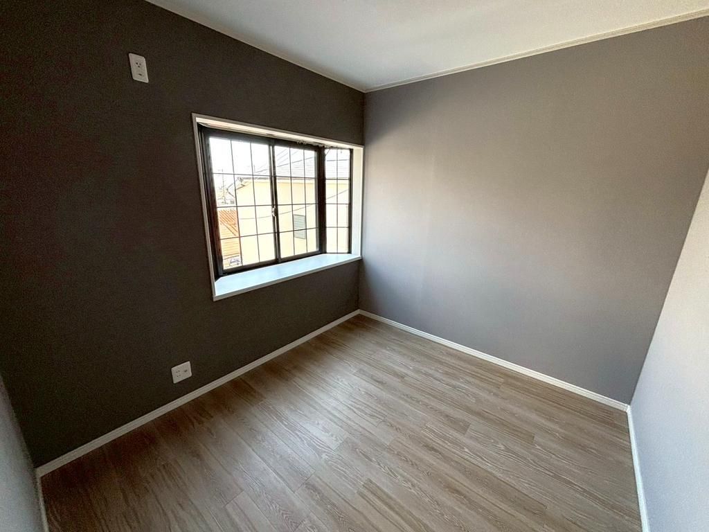 5LDK Renovated Family House in Kobe Nagata Ward | 2480万 Yen - Thumbnail 2