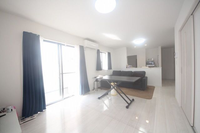 Modern 3LDK Detached House for Sale in Yaese, Okinawa - Thumbnail 2