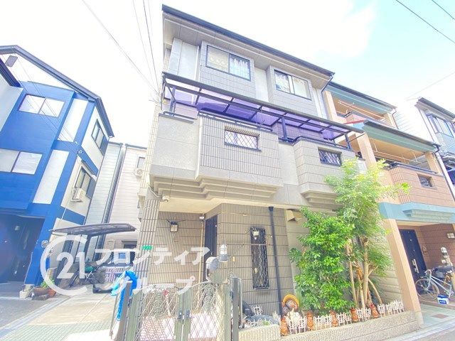 6LDK Corner Lot House Near Kire-Uriwari Station, Osaka - Thumbnail 4