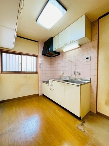 Single-Story 2DK House for Sale in Osaka's Joto Ward - Thumbnail 3
