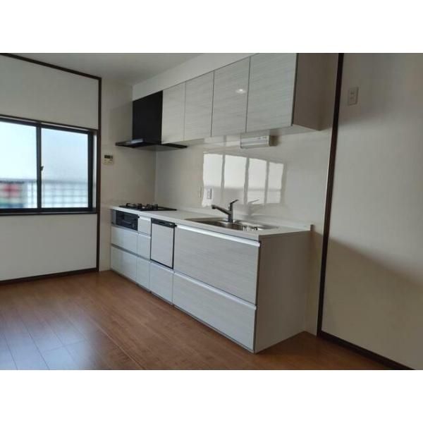 Renovated 3LDK House Near Hanazono Station in Kyoto - Thumbnail 4