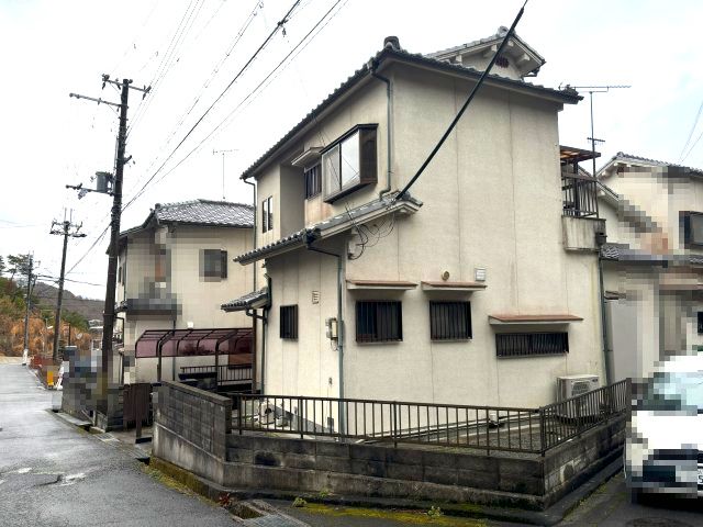 5LDK Used House for Sale in Oyodo-cho, Nara - Thumbnail 2