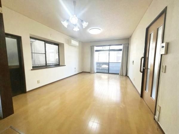 3LDK House in Kishiwada, Osaka - 99.77m² Corner Lot - Thumbnail 4