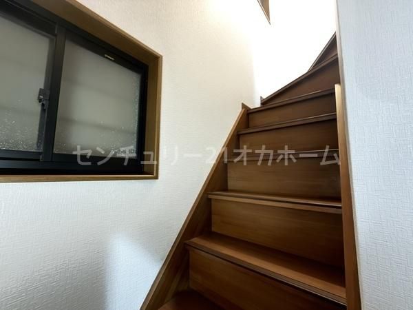 Renovated 3LDK House for Sale in Higashi-Osaka, Near Station - Thumbnail 3