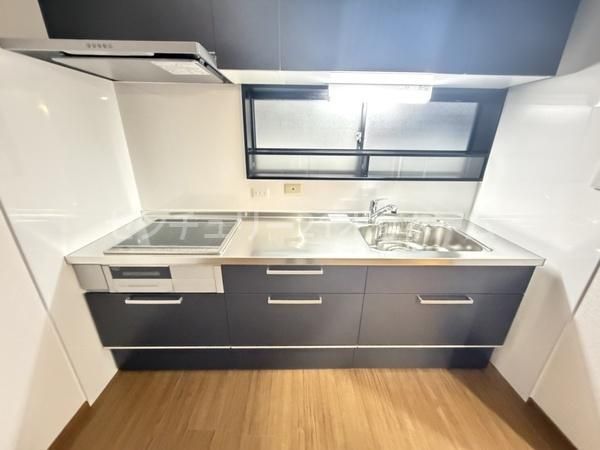 Renovated 3LDK House for Sale in Higashi-Osaka, Near Station - Thumbnail 4