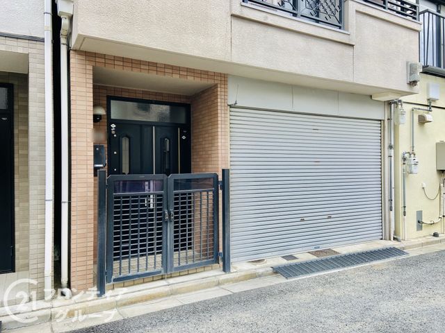 3SLDK House with Garage for Sale in Osaka Tsurumi Ward - Thumbnail 4