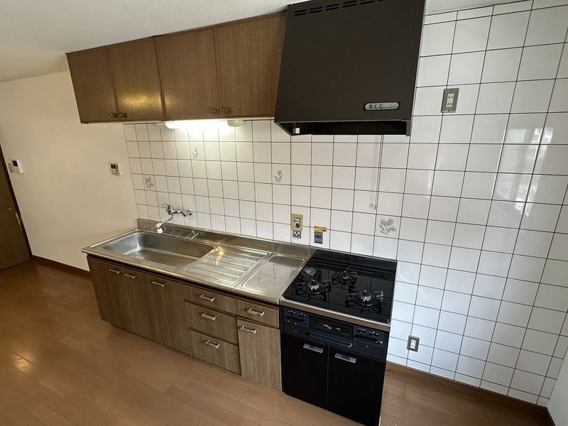 4LDK Detached House for Sale in Daito City, Osaka - Thumbnail 4