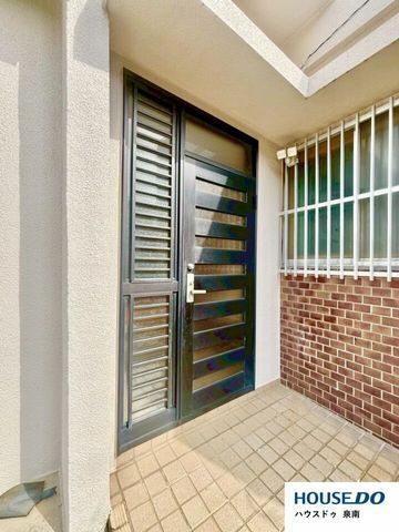 Renovated RC House with Ocean View in Hannan City, Osaka - Thumbnail 2