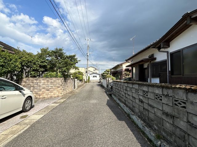 4DK Single-Story House for Sale in Nakatsu City, Oita - Thumbnail 2