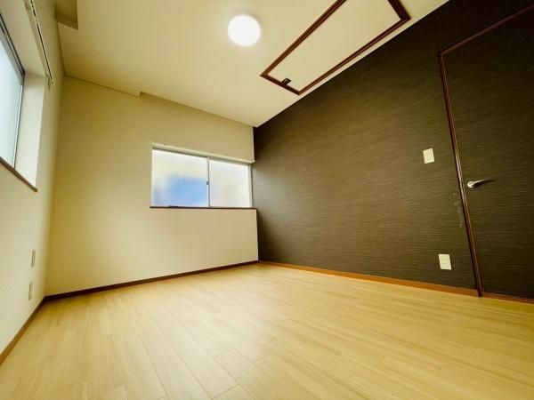 4LDK Terrace House for Sale in Izumi, Osaka - 80.7m² - Thumbnail 4