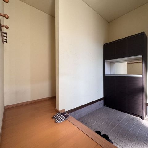 2LDK Detached House for Sale in Tomakomai, Hokkaido - Thumbnail 3