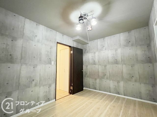 Modern 3LDK House for Sale in Sakai, Osaka - Near Asakayama Station - Thumbnail 4