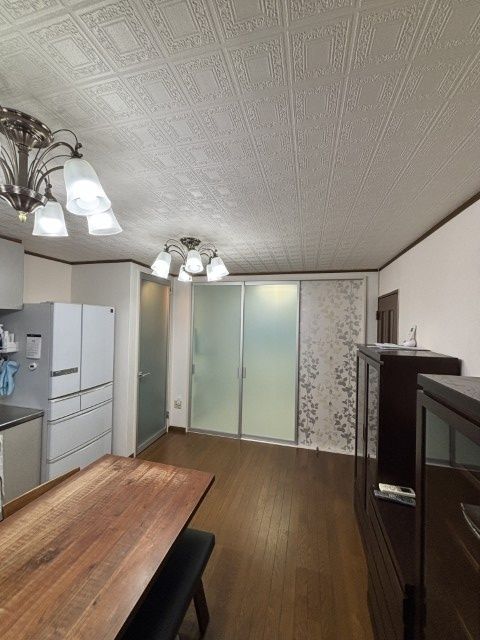 5LDK Family House with 3 Parking Spaces in Neyagawa, Osaka - Thumbnail 3