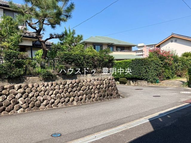 4SLDK Detached House for Sale in Yokkaichi, Mie - Thumbnail 2