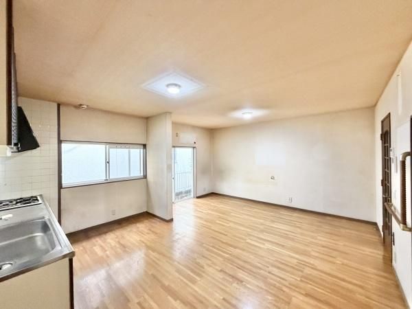 4LDK Detached House for Sale in Yamatotakada City, Nara - Thumbnail 4
