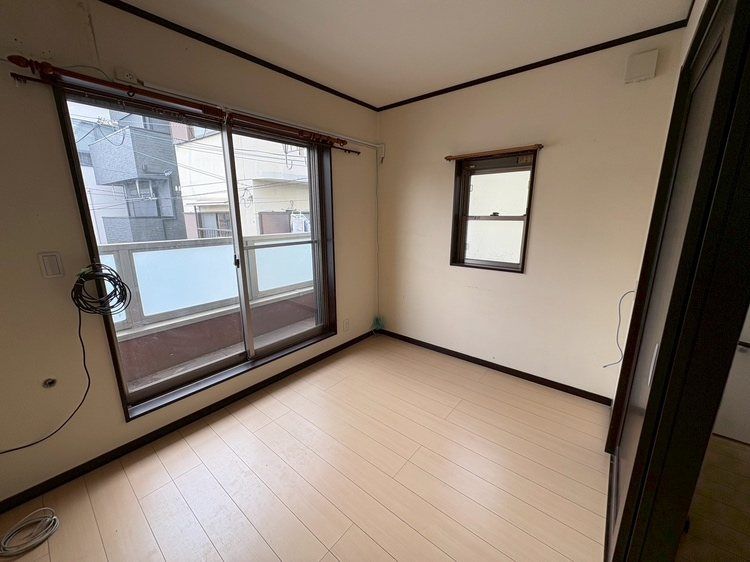 Renovated 2SLDK House in Toyonaka, Osaka - 67.53 sqm - Thumbnail 3