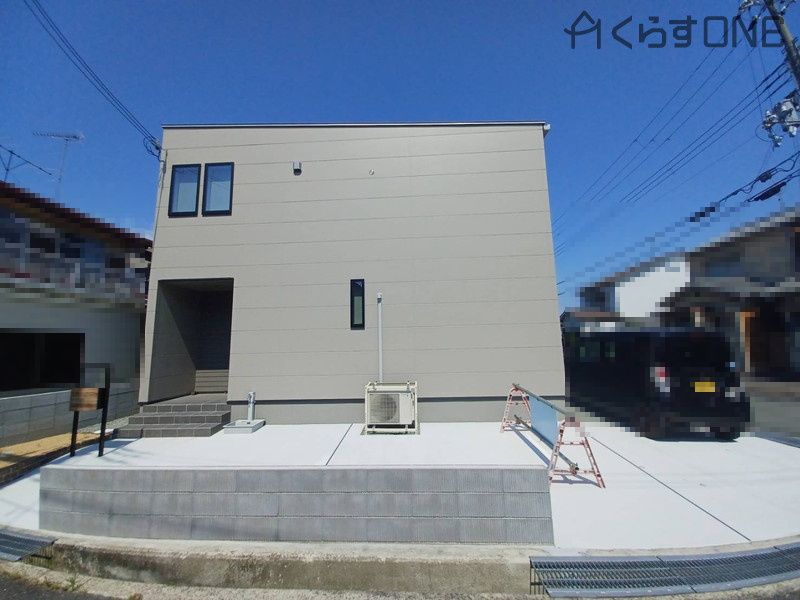 Modern 2LDK Detached House in Taishi Town, Hyogo | 2024 Build - Image 1