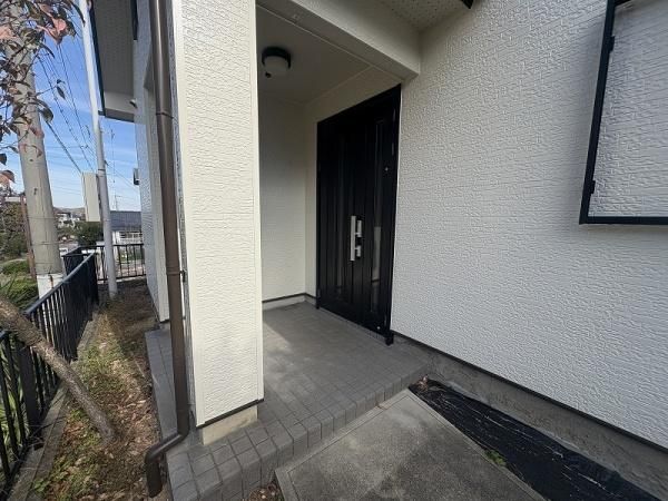 4SLDK Detached House for Sale in Kainan-cho, Osaka - Image 1