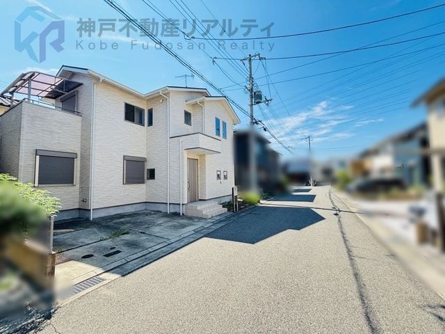 4LDK Detached House for Sale in Kobe Nishi Ward, Hyogo - Thumbnail 2