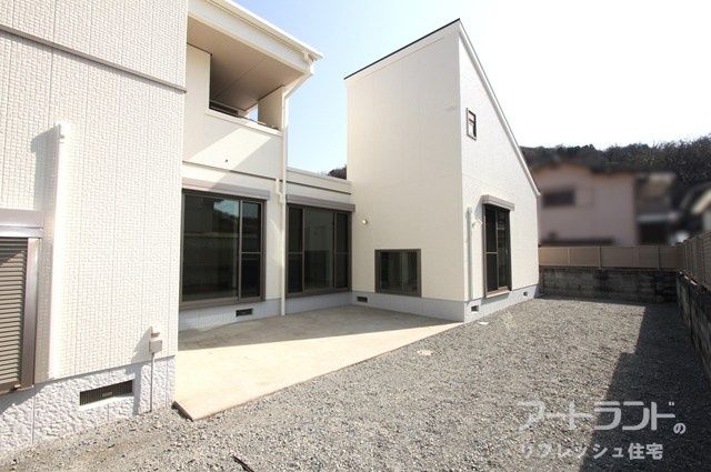 Fully Renovated House in Ako City with Garage and Garden - Thumbnail 3