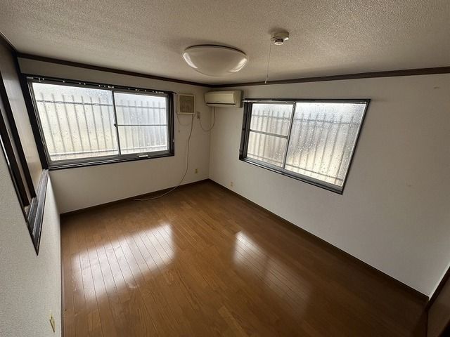 6DK Wooden House for Sale in Moriguchi, Osaka - Thumbnail 3